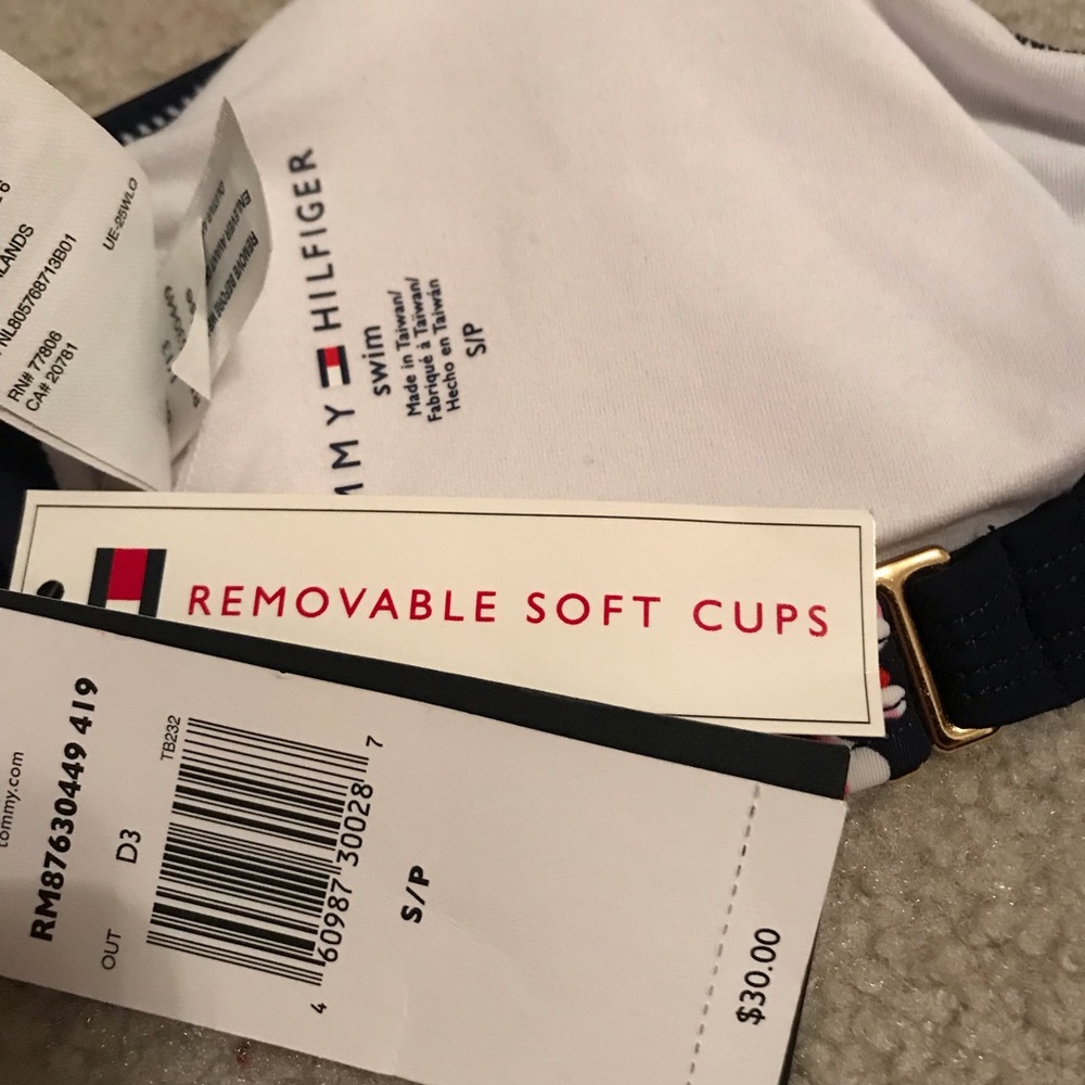 Tommy Hilfiger swim suit - Picture 4 of 4